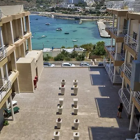 Bedzzz Qawra C4 * St. Paul's Bay